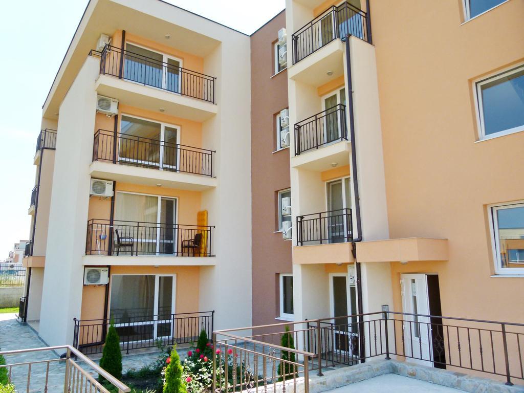Oxygen Apartments Sveti Vlas Exterior photo